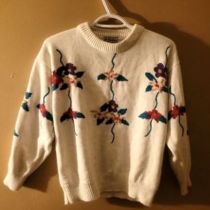 Women's Floral Motif Sweater